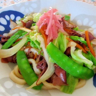 ホタルイカと絹さや、キャベツの焼きうどん